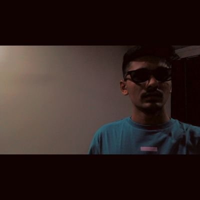 MakaniDharm's profile picture. 18⚡️