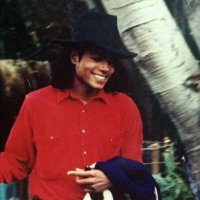 rene 🫧 @ still recovering from MJ the musical..(@Thrill3r) 's Twitter Profile Photo