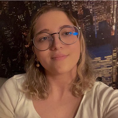 Biggest Marauder Stan. Bookloving, quirky nerd that tries to stream every once in a while. Twitch Affiliate: https://t.co/GZrU8CmU0s