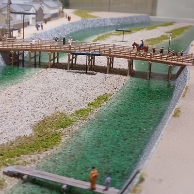 本が好きで、平安時代の文学や、和風、時代小説、古典文学、歴史小説、文豪などが特に好きですが何でも読みます。
写真や、絵も好きです。
最近あった出来事とか、関係ない事も呟きます。無言フォロー️⭕️