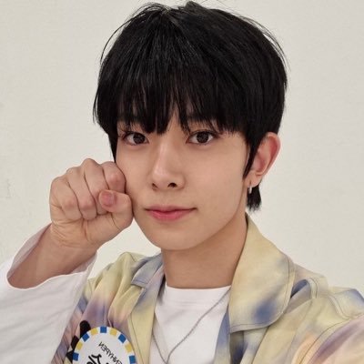 heeseung r you done pretending like i’m not the love of your life🤨😪