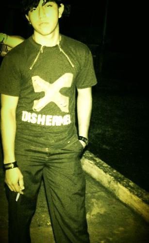 frammcisco's profile picture. La vida no siempre me sonríe, pero yo a ella si, solo un modo de agradecer lo mucho que me esta dando....suerte o destino estoy más que agradecido!