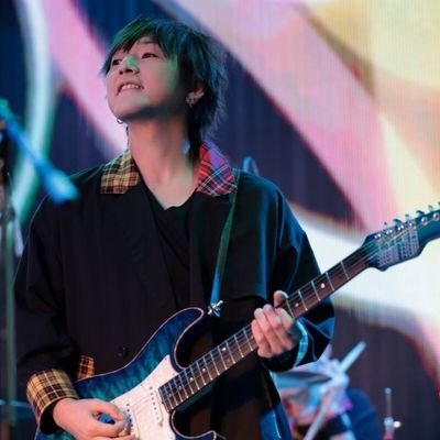 Hiro_sp_Guitar's profile picture. シュガーパレード Guitar＆Compose♪   
2023年UNIVERSAL MUSICよりメジャーリリース✨デイリー2位‼️ウィークリー23位‼️
🎸Main Gear:James Tyler Studio Elite HD🎸
元某紫⊿のM.Sにずっとドップリww
鷲党⚾飛行機大好き✈️相棒はリザードン◓
