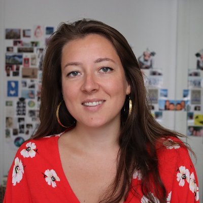 juliepoupat's profile picture. Community managers, Social media managers : Avons-nous le droit de partir en vacances ? 👙⛱️
C'est l'enquête que je souhaite mener ! 🕵️♀️ Link in bio