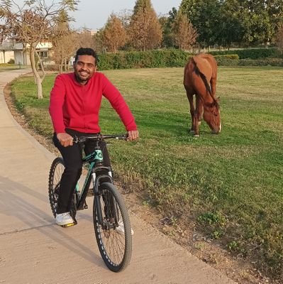 abdullahisma3el's profile picture. 