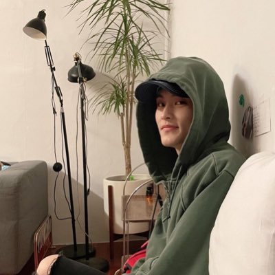 Mokleeee's profile picture. 🌱💚