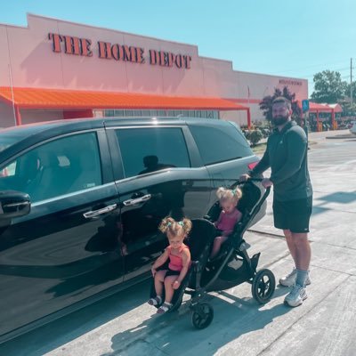 brycedyoung's profile picture. Who do you think you are? I am.