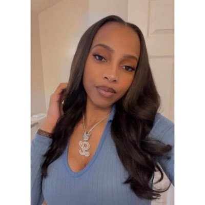 From the concrete who knew that a flower would grow? 🌹 IG:Its_Breeya