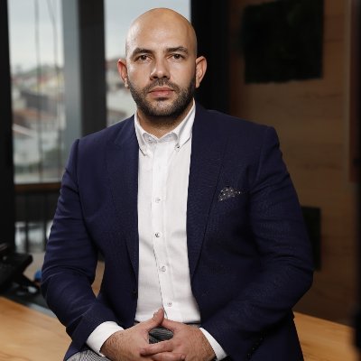 gokhanboyana's profile picture. CEO, Co-founder of @kolaybicom