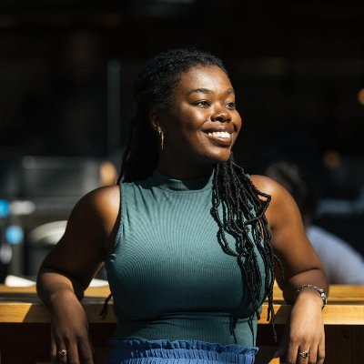 Assistant Professor, @uw_cms |  @NorthwesternU and @BowdoinCollege alumna | Writing on Black women, media, domestic labor, & AI.