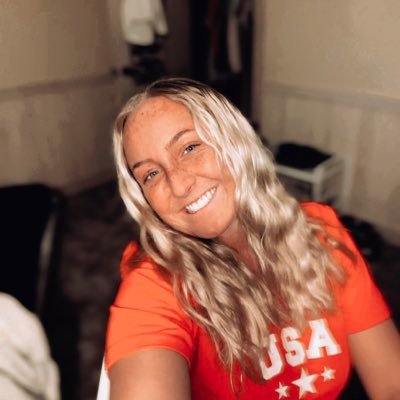 Lori08125126's profile picture. 