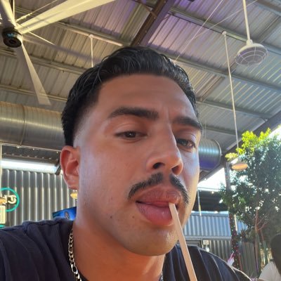 Self-proclaimed comedian. Washed up Corpsman. Viewer Discretion is Advised.🇭🇳