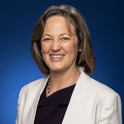 Embaixadora da Austrália no Brasil/Australian Ambassador to Brazil.
For 24hr consular assistance call + 61 2 6271 3305