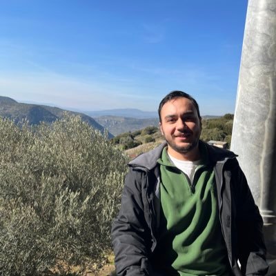 SemihOmurr's profile picture. 