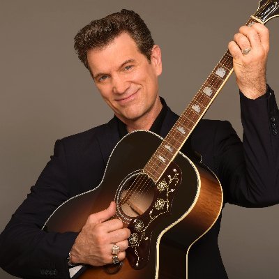 Official Twitter of Chris Isaak
Everybody Knows It's Christmas Deluxe - Out Now! 🎄
On Tour Now. Tickets 👇