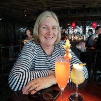 GlamorousGrannySue (@sue_lennon) 's Twitter Profile