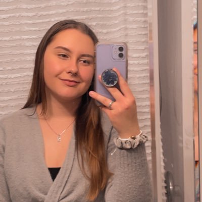 sammiebachynsky's profile picture. hi friends.