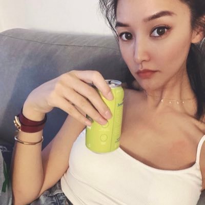 Wendy850825's profile picture. I come from Australia. I have my own clothing design room in Los Angeles. I am also a model. I hope to make more friends.