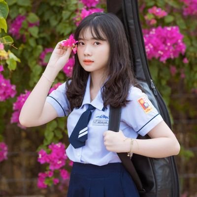 FedeleSinisi's profile picture. You only live once, but if you do it right, once is enough. ― Mae West