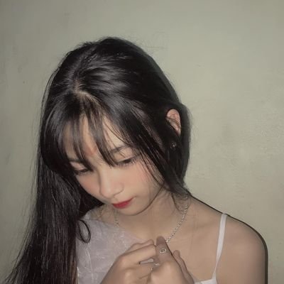 Gianneli_139's profile picture. Love is composed of a single soul inhabiting two bodies.