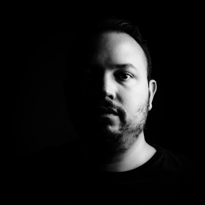I design for a living and take photos to live. Co-Founder of The Lab Studio | Design at @streamdal
