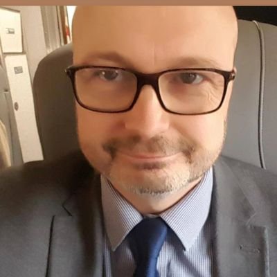 Charity comms guy + Head of Comms @Zamzam_UK. Nature, swimming, quizzy rascal. Proud hubs, dad, granddad. Own views or shameless plagiarism #faith #coys #vegan
