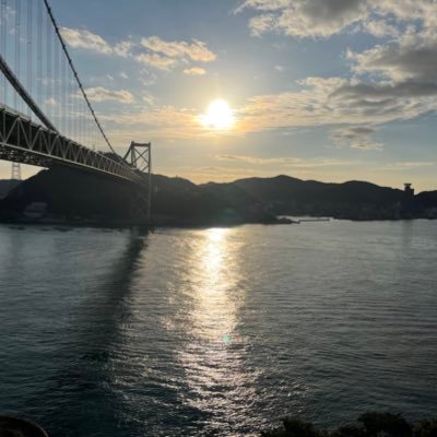 リハビリ職として8年病院勤務。Progate &独学→デイトラWeb制作コース受講開始 →病院退職→WEBデザイン職業訓練校修了。Wordpressでの記事更新業務に携わりつつ、副業でライターとして活動開始。デイトラWEB制作コースで学習再開。