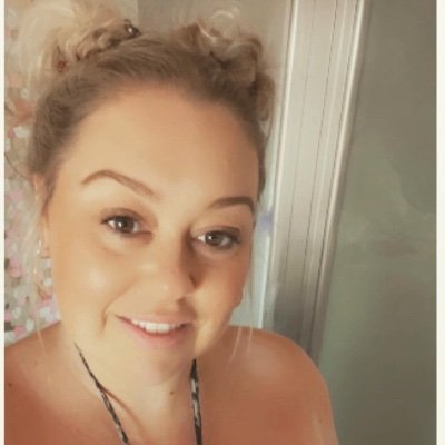 JennB_00's profile picture. 