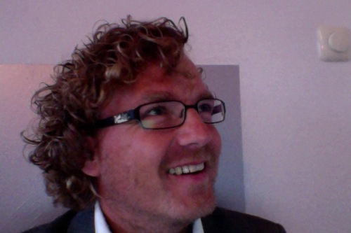 Verbonden aan idr1 als consultant. Ik wil alles weten over Sociale en nieuwe media en het structureel toepassen binnen bedrijven (CEV, NPS, KPI's etc).