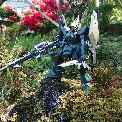 主にガンプラ(主に量産型や非ガンダムタイプ)のカスタムや30MMのカスタムをやってます。
モンハン、ACシリーズ、千年戦争アイギス、艦これとかもやってます。

30MMシリーズは地球連合軍陣営で作っています。

フォロー時は大体無言フォローなのはご容赦くださいm(__)m