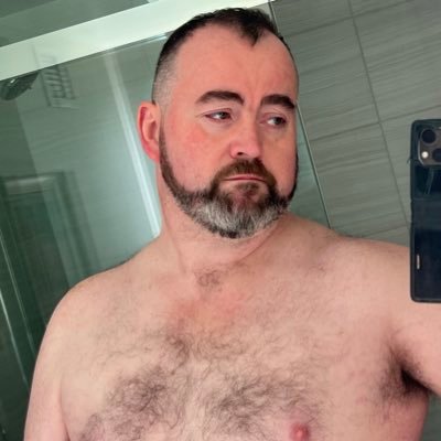 Age: mid-40s. Live: London, UK. Like: movies, blokes, beards, booze, cooking, travel. Lefty, unapologetically queer 🏳️‍🌈. He/him. Views very much my own!