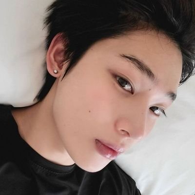 sevenluico's profile picture. buying account