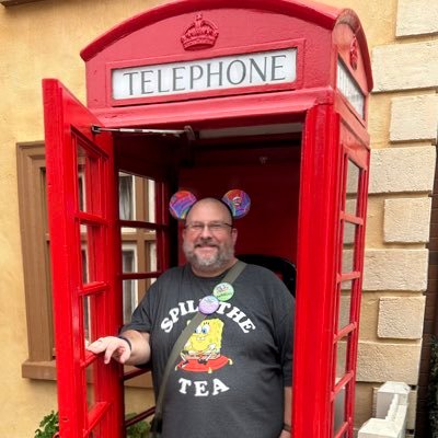 45 yo geeky guy. Love Disney, Star Wars, BTVS, He-Man, the Paranormal and Horror Movies, and UT Football. Husband to @disneyfanjoie and dad to a sassy kitty.