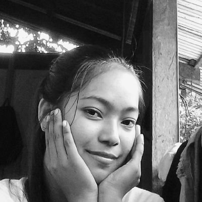 Simple girl,from Philippines 
study's First before anything.
And Love yourself💜