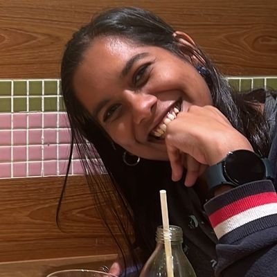 SureshCelina's profile picture. I see patterns 🌐