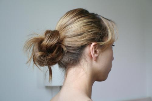 Into fashion, books, games interior design, technology. Active blogger. This is my comping account so not to clutter my personal one! Pic is my head!