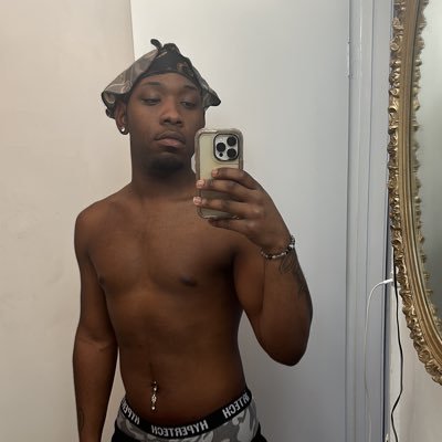 JereanTolbert's profile picture. Deshawn :IM JUST THE POST MAN,