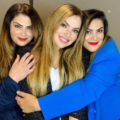 3 Turkish sisters who grew up in poverty and started a Mediterranean restaurant concept, @flatbreadgrill, and created @thumbbread.