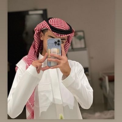 رَبي لٱ تحرمنا من أمنيه تُفرح قلوبنا و توفيقًا ينير دروبنا و سَعادھ تذهب احزاننا،