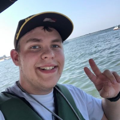 aidmac88992's profile picture. 