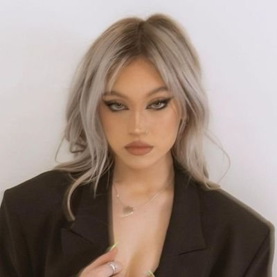 ° ☆ 𝑀𝑎̃𝑒 𝑑𝑒 𝑚𝑒𝑛𝑖𝑛𝑎 |
𝐶𝑎𝑠𝑎𝑑𝑎 ! ! | 💍 𝑀𝑜𝑛 𝑎𝑚𝑜𝑢𝑟: @D3M0N_M4TT3O ♡ °