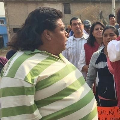 Aquí se alaba al Club Deportivo Guadalajara.
Yo no peleé, pues la vida de mis hijas fue primero.
En ranchos y por Culiacán
Es donde me miran pasear.