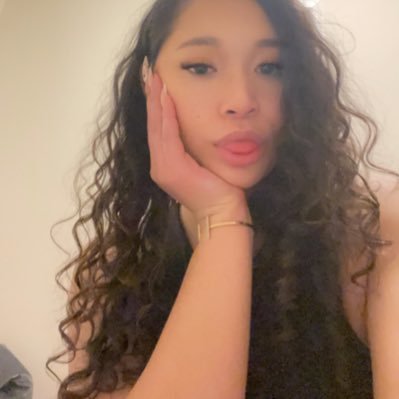 biigaail's profile picture. ugh