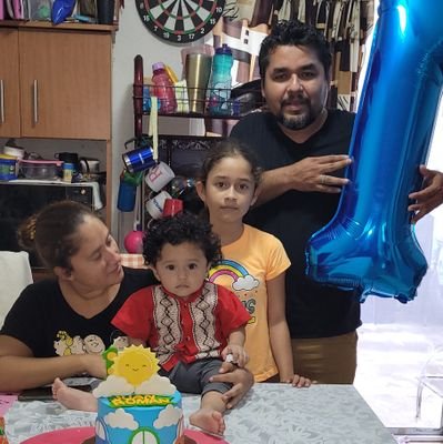 RomanV87's profile picture. 