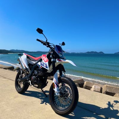 apriliaSX125とダイハツ TAFTに乗っていますL'Arc~en~Ciel好きな人♂50代🫢猫も同居中🐈無言フォロー失礼します。フォロバもします👍DMでの挨拶不要です🙄