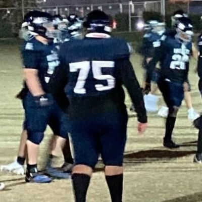 Bakersfield High School '24 || OT|| NG || 6'1 || 320 || 4.17 GPA📚|| NCAA #2204514816 Contact: angelr4377@gmail.com