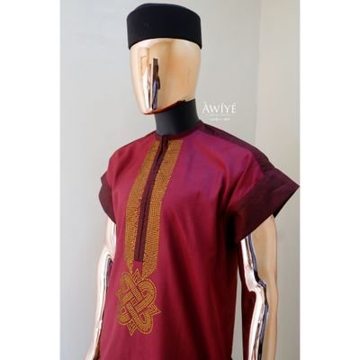Vintage Agbada Tailor

Quaint fashion with style, elegant and class.
@yoruba_caps #ijebucap #LoyaltyInStyles
Tailoring | Design | Style | Accessories