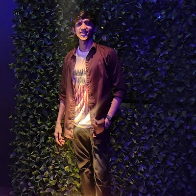 raj_bhende21's profile picture. Chaos make the muse ✨💜✨