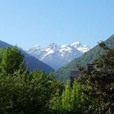 SmorisBoris's profile picture. Life's too short, enjoy it