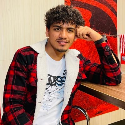 Curious of learning front - end stuff..🤓🙌
{ title:'React JS_developer' , interests: 'HTML' , 'CSS' , 'Javascript' , 'Reactjs' , 'Nodejs'}